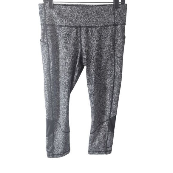 LULULEMON ATHLETICA Pace Rival Crop (19') Size 8 - Picture 3 of 4